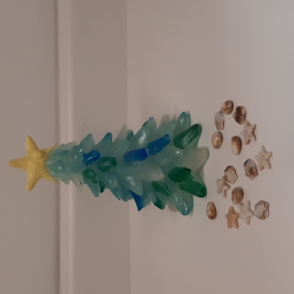DIY Seashore Christmas Tree - Picture 2 of 5